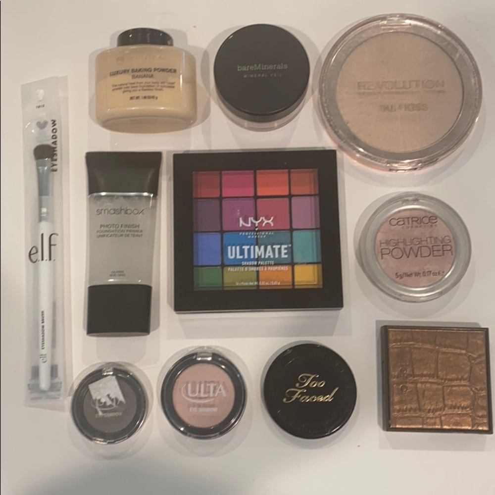 11 piece makeup bundle 💄